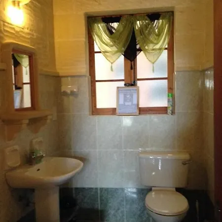 ベッド・アンド・ブレックファスト Ta' Karkar