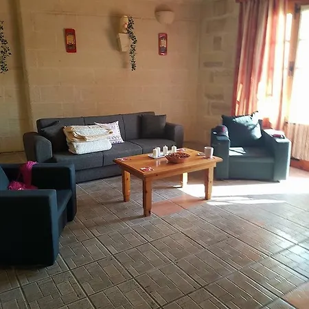 Ta' Karkar ベッド・アンド・ブレックファスト 4*