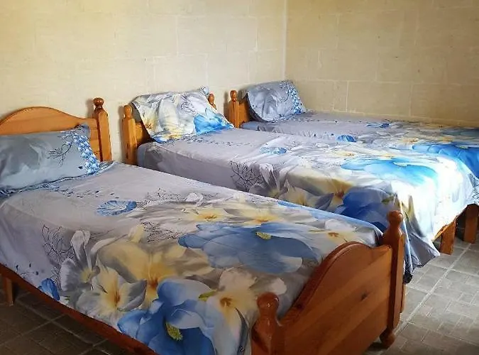 Bed & Breakfast Ta' Karkar 4*