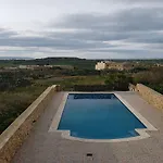 Ta' Karkar 4* Шаара