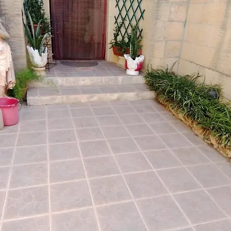 Bed & Breakfast Ta' Karkar *