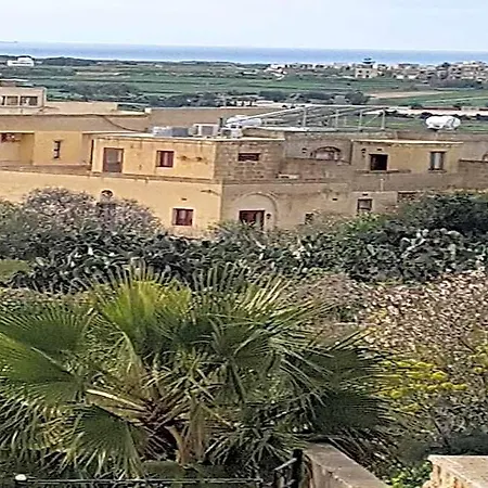 Ta' Karkar