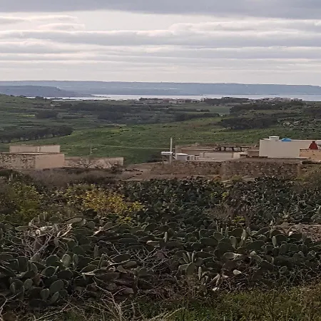 Ta' Karkar Шаара