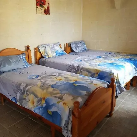 Bed & Breakfast Ta' Karkar *