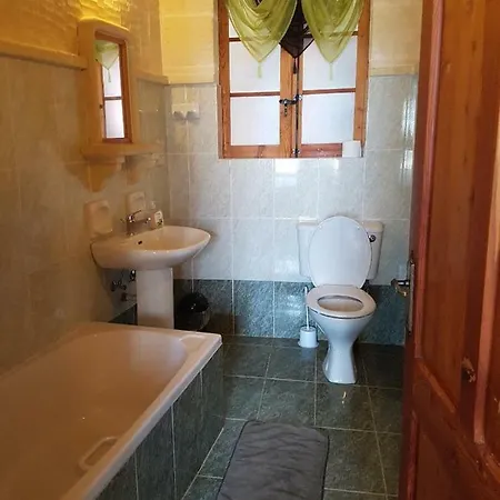 B&B Ta' Karkar