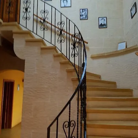 Ta' Karkar Отель типа 
