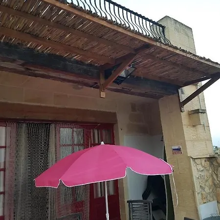 Ta' Karkar *