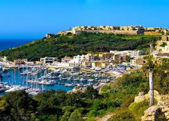 Ta' Karkar فندق مبيت وإفطار 4*